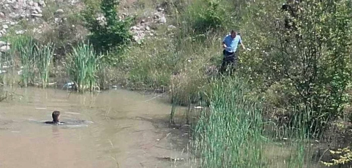 Un scanfandru a încercat în zadar să-l găsească în lac Foto: ISU MM