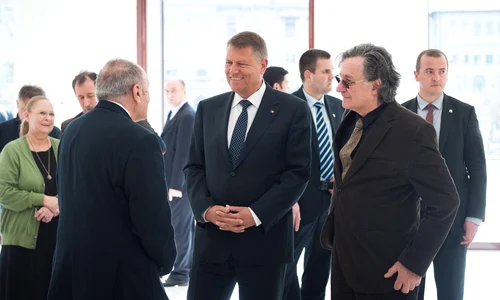 Ion Caramitru a fost ghidul preşedintelui Klaus Iohannis pe durata vizitei jpeg