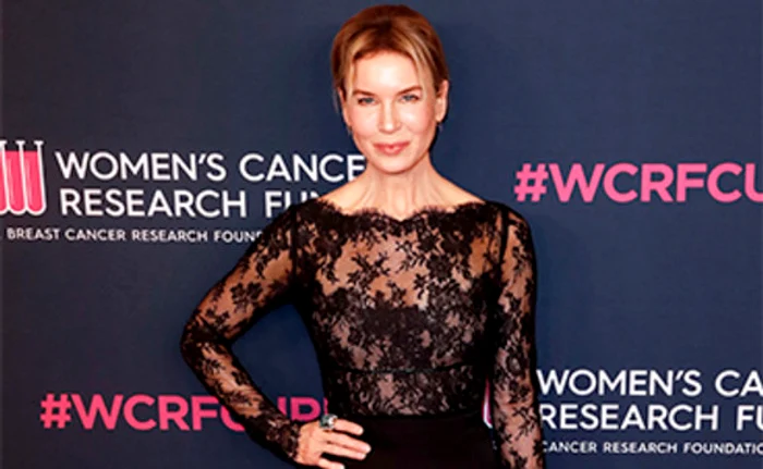 
    Un cuplu fericit mecanicul Ant Anstead, cu bebe Hudson în braţe şi Renée ZellwegerFoto: Profimedia  