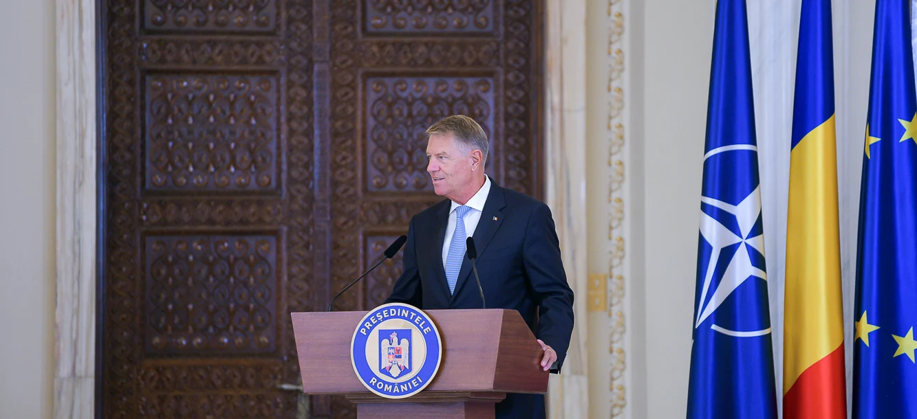 Klaus Iohannis merge la Londra pentru funeraliile Reginei Elisabeta a II-a FOTO Presidency