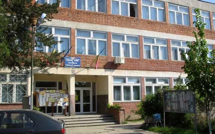 Colegiul Tehnic de Construcţii  şi Protecţia Mediului Arad FOTO arhivă