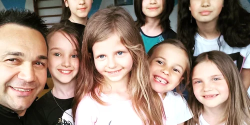 Constantin Rizea - Wushu, alături de elevii săi. FOTO C.R. / Facebook