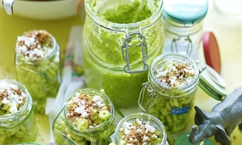 Paste cu mazare si sos pesto jpeg