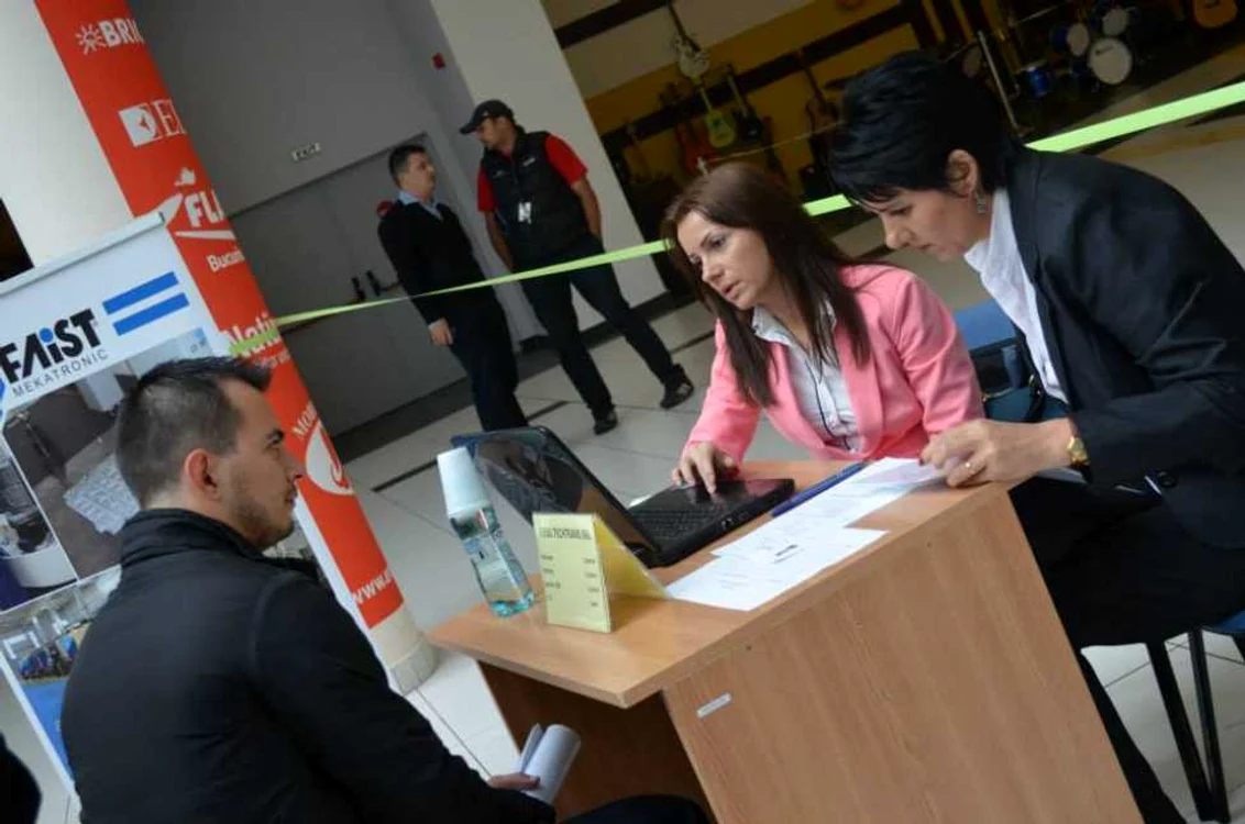 Selectia aeste programata in luna septembrie - Foto Arhiva Adevărul