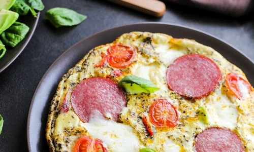 Frittata cu salami si mozzarella, un deliciu! jpeg