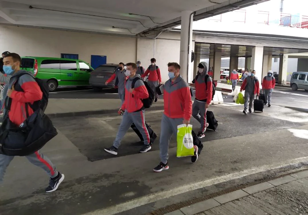 
    Jucătorii de la FCSB s-au întors în țară joiFOTO: Click!  