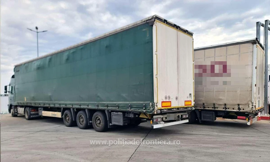 Bunuri contrafăcute de peste un milion de euro, descoperite de polițiști FOTO: Poliția de Frontieră
