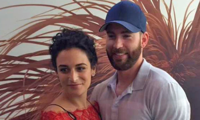 rs 476x476 160625135622 300 jenny slate chris evans pets premiere 062516 jpg jpeg