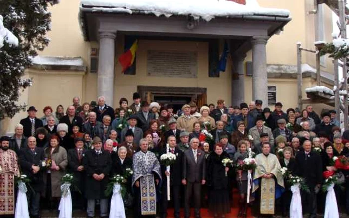 Ca în fiecare an, perechile vor participa la o slujbă religioasă