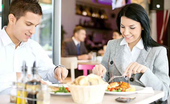 
    Iată cum se explică de ce organismul unora  tolerează carnea, al altora vegetalele şi cerealele  