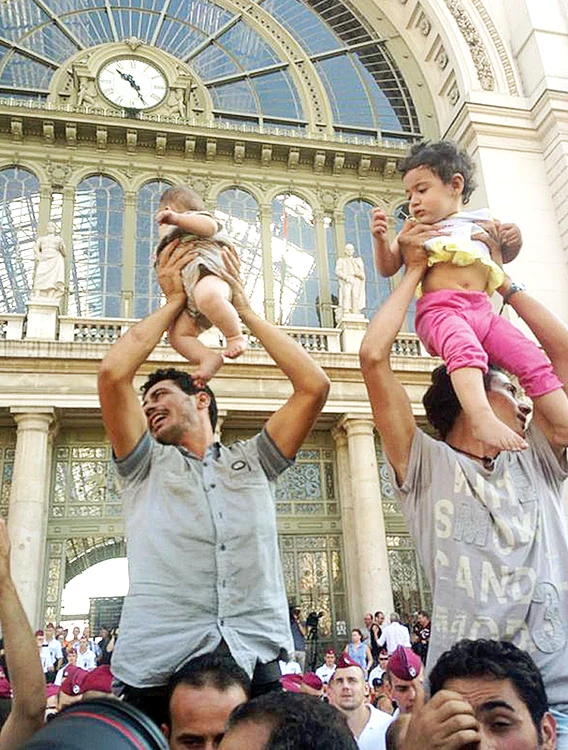 Au protestat  cu odraslele  în braţe