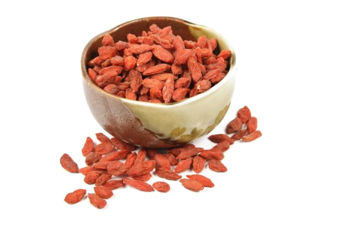 
    Fructele de goji conțin de 400 de ori mai multă vitamina C decât portocaleleclicksanatate.ro  