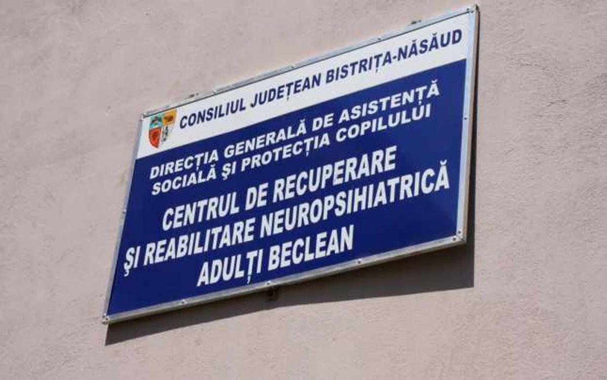 Tânărul şi-a petrecut mare parte din viaţă în Centrul de Recuperare şi Reabilitare Neuropsihiatrică Beclean