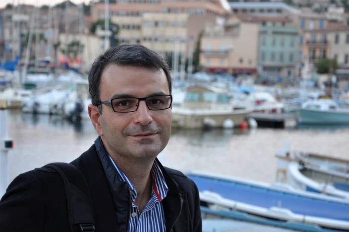 Ştefan Hruşcă ne colindă în fiecare an de sărbători