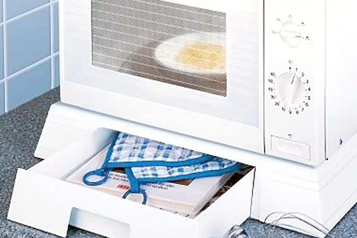 Păstrează ordinea în sertare cu două separatoare, care sunt extensibile şi se adaptează oricăror dimensiuni, 59,9 lei, pe decorix.ro