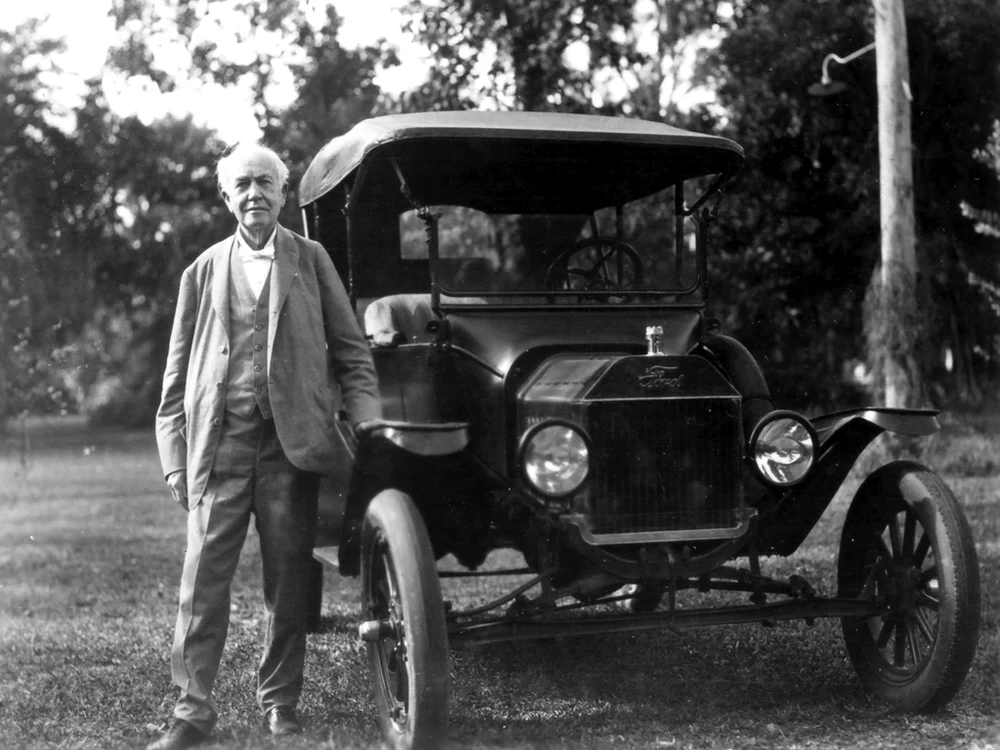 Thomas Edison a primit numeroase premii pentru invenţiile sale. Foto arhivă