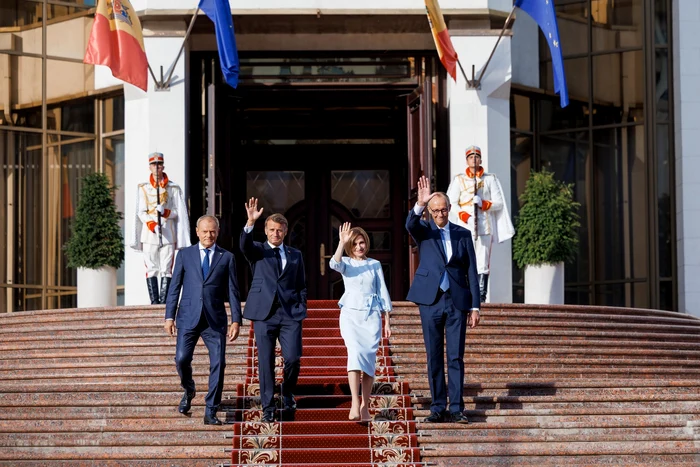 Cei patru lideri au făcut declarații comune pentru presă. FOTO: Presedinte.md