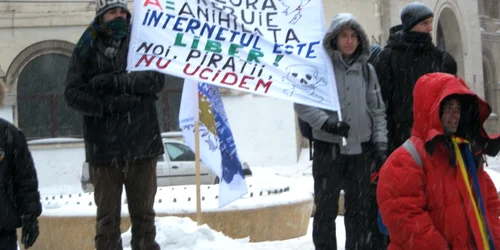 ACTA a coborât generaţia Facebook în stradă