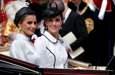 Regina Letizia cu Prințesa Kate la Castelul Windsor când Regele Felipe a primit Ordinul Jartierei în 2019 GettyImages 1150381364 jpg