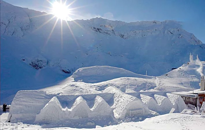 Hotelul se construiește în fiecare an, din 2005