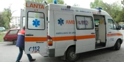 Echipajele ambulanţei au făcut faţă cu greu avalanşei de pacienţi