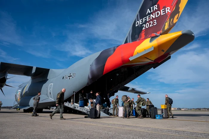 FOTO US Air National Guard photo by Tech. Sgt. Sarah M. McClanahan
