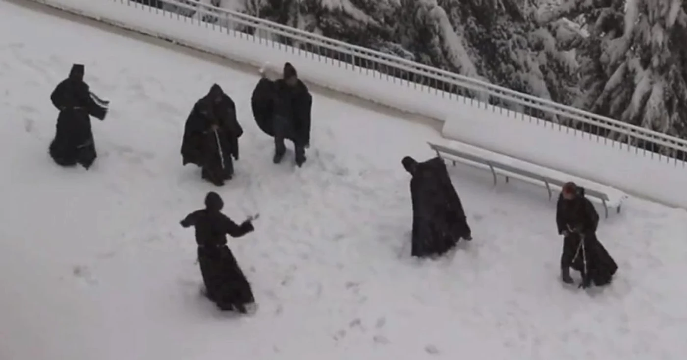Bătaie cu bulgări în Ierusalim. FOTO Huffington Post