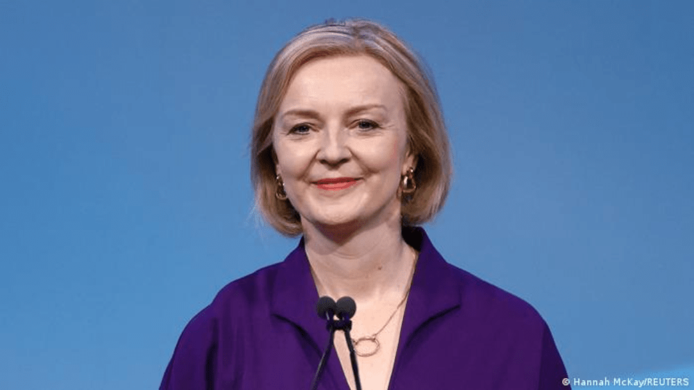 Liz Truss - pe urmele Doamnei de Fier