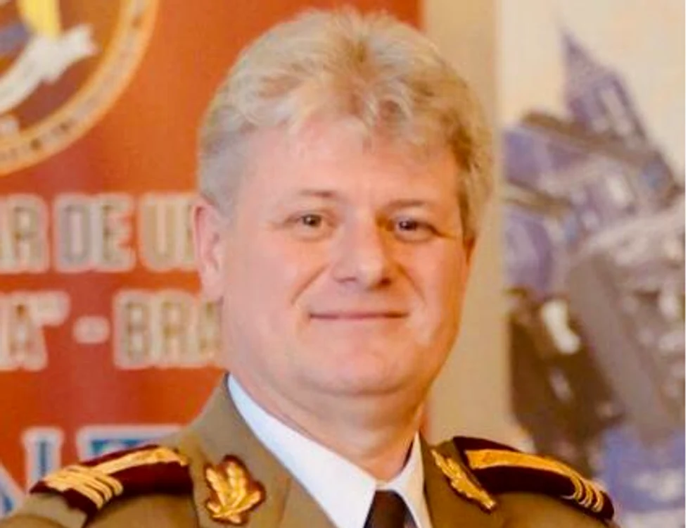 
    Surse media susțin că medicul militar Alexandru Keresztes ar fi fost infectat cu noul coronavirus  