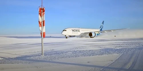 avion aterizeaza antarctica foto captură youtube jpg