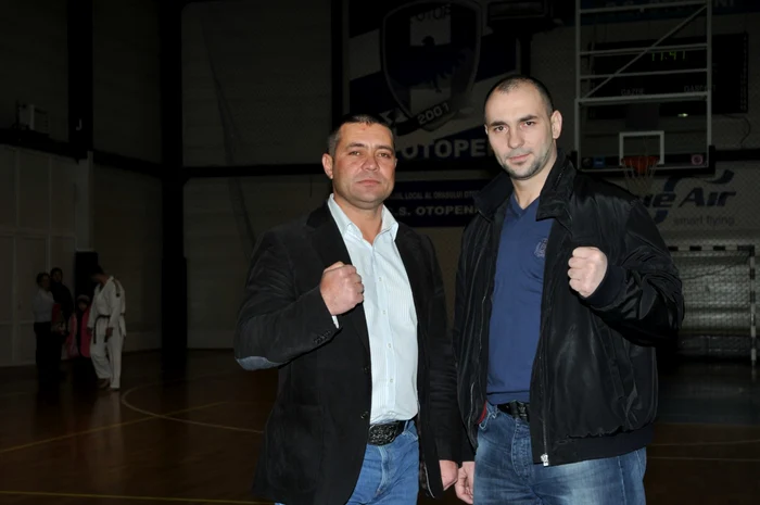 Lucian Băroiu, alături de fostul luptător K1 Ciprian Sora FOTO: Răzvan Păsărică