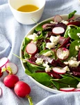 Salata sfecla  Sursa foto shutterstock 2411451133 jpg