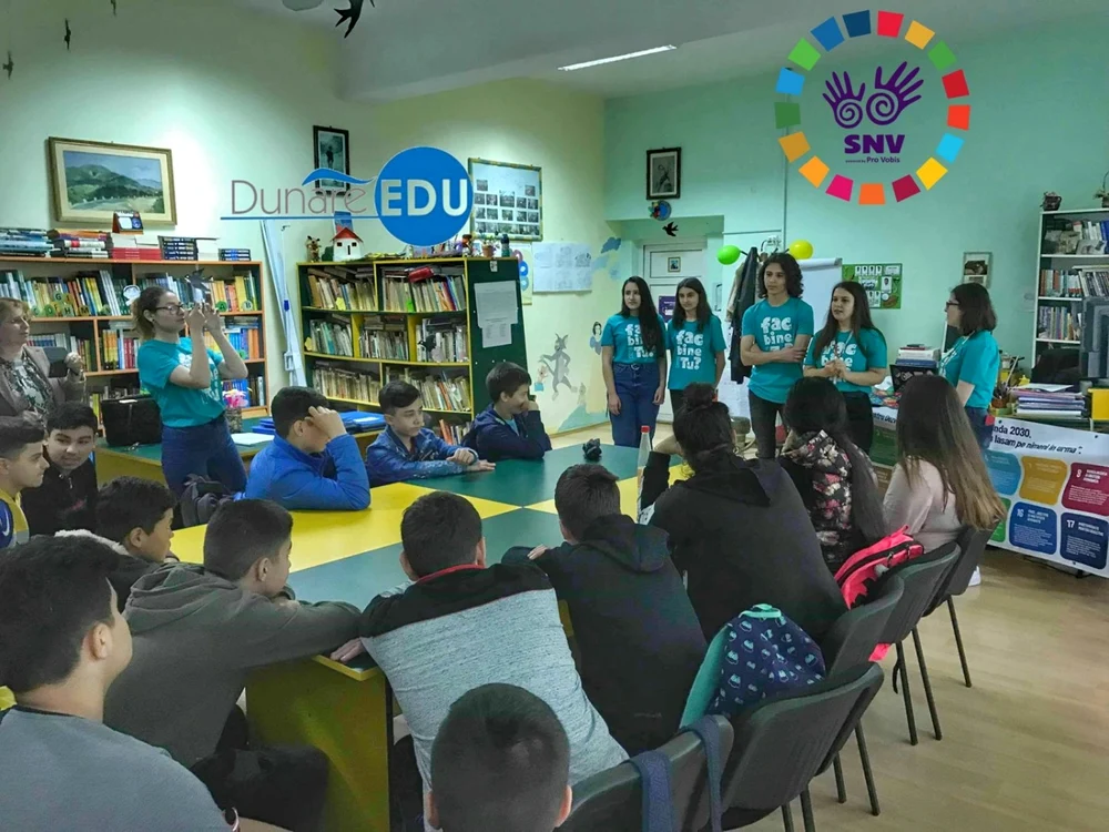 Ţcoala din Curcani, inclusă în proiectul România Educată Facebook/Şcoala 1 Curcani