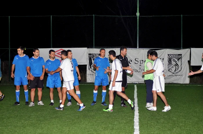 Echipa de fotbal "Adevărul"