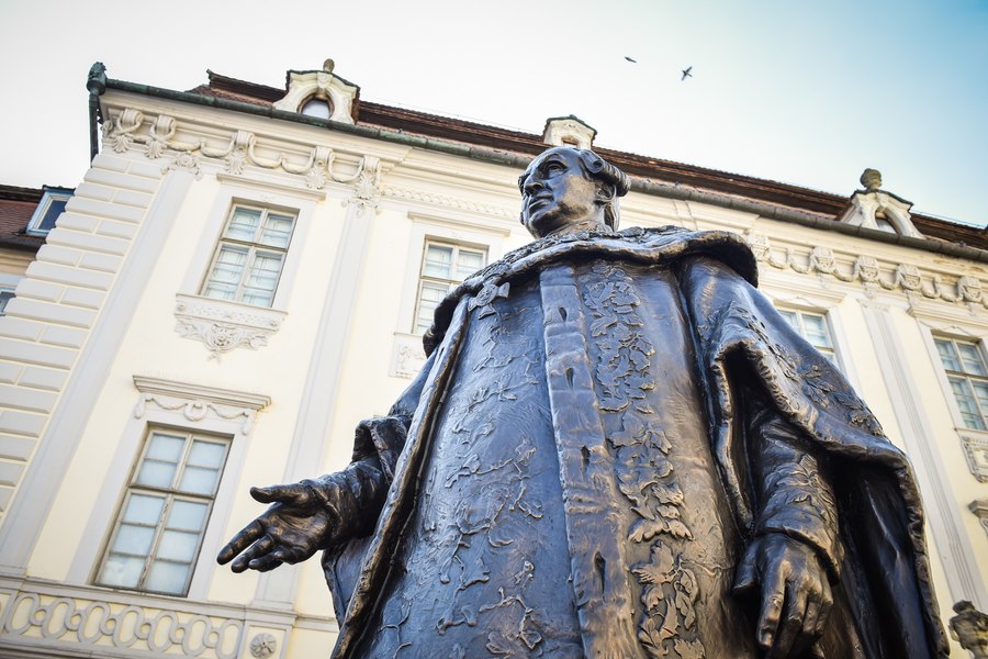 Baronul von Brukenthal urmează să fie dezhumat și cercetat de arheologii sibieni. „Este important să investigăm această descoperire”