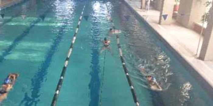Mureşenii pot merge din nou la piscina "Mireca Birău"
