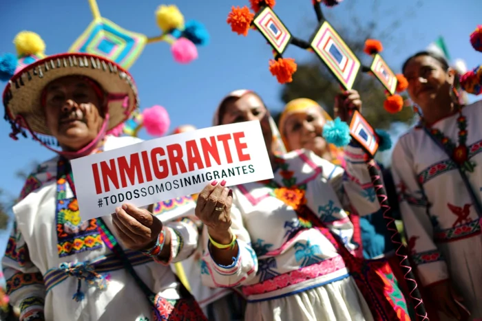 Protest al Mexicanilor fața de politica lui Donald Trump de expulzare a imigranților/FOTO: EPA/EFE