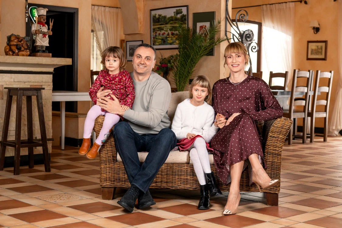 Camelia Potec prelucrată   FOTO Sorin Stana, revista OK (2) jpg