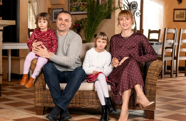 Camelia Potec prelucrată   FOTO Sorin Stana, revista OK (2) jpg