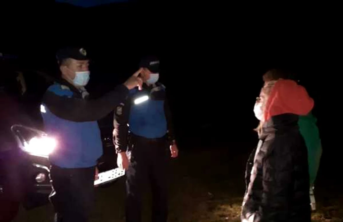 Rătăciţi pe munte în zona Fratoşteanu - în Munţii Latoriţei - Vâlcea Foto Adevărul