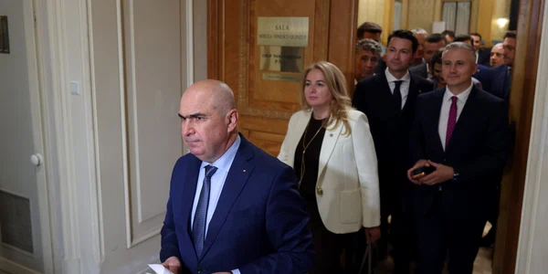 Ilie Bolojan, președintele PNL, susține declarații de presă la Palatul Parlamentului din București, 15 iunie 2026 FOTO: Inquam Photos / George Calin