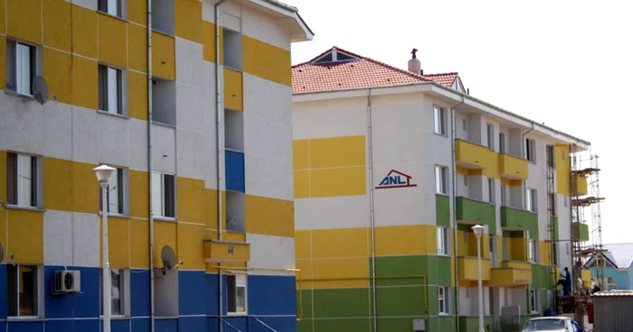 36 de chiriaşi din blocurile ANL sunt acţionaţi în judecată