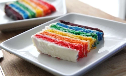 1 felie tort curcubeu jpg jpeg