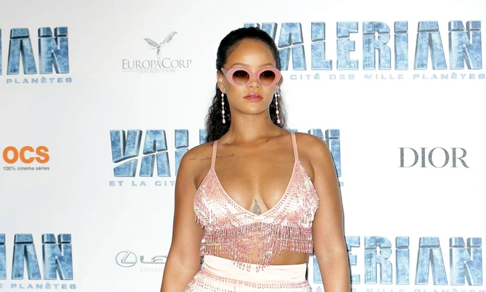 Rihanna jpeg