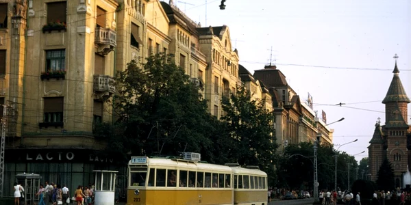 Lactobarul din centrul Timisoarei in comunism FOTO Hans Oerlemans jpg