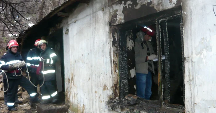 Doi oameni ai străzii au murit în incendiu FOTO Adevărul