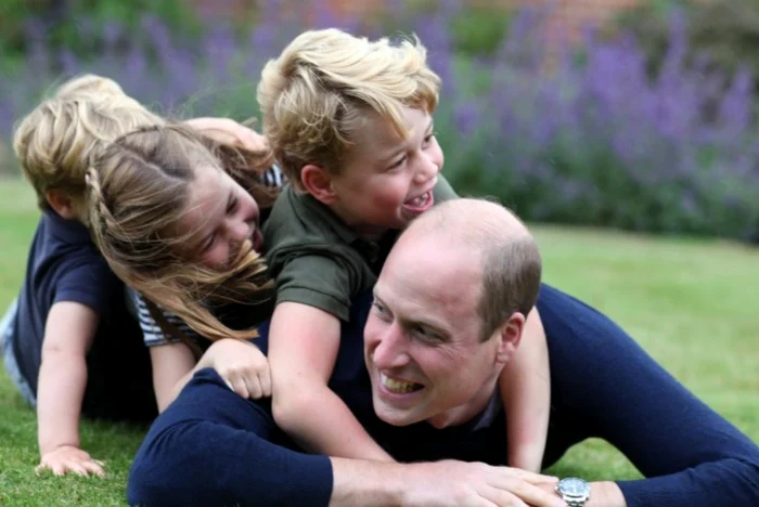 Prinţul William şi cei trei copii FOTO Twitter/ Kesington Royal