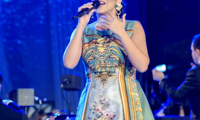Andra Andra for Hope Foto Alex Paun 02 jpeg