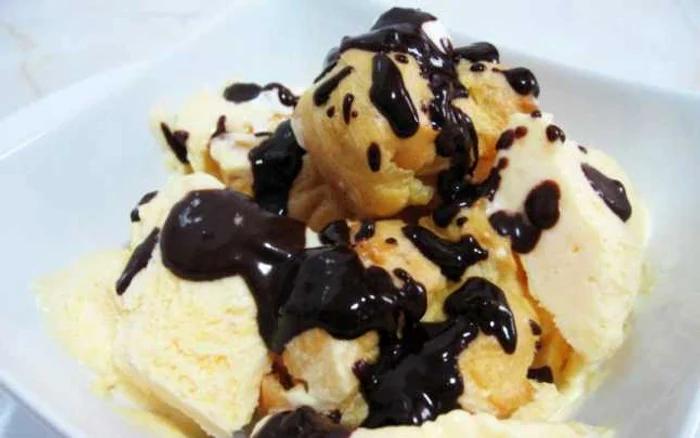 Profiterol FOTO Bucatarasul