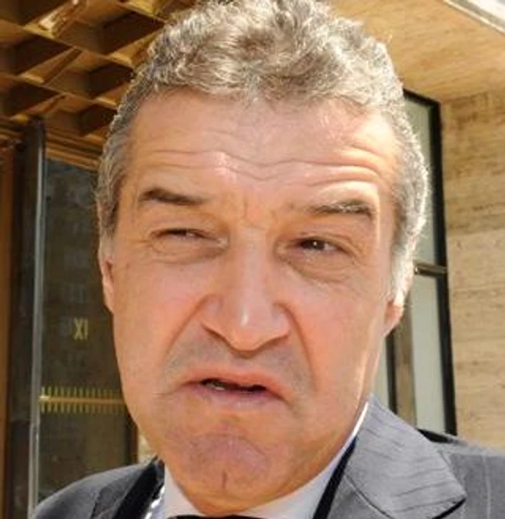 Fiica cea mare a lui Gigi Becali a terminat liceul